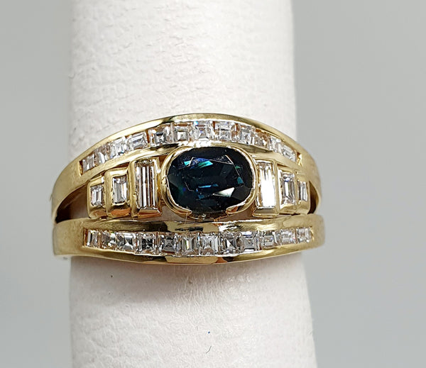 ANELLO A FASCIA IN ORO GIALLO 18K 750 ZAFFIRO CENTRALE CON BRILLANTI GR.6,13