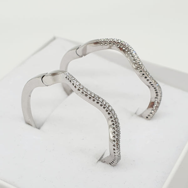 ORECCHINI ORO BIANCO 18K 750 ONDULATI CON DIAMANTI 0,64 CT TOTALI GR.13,02 D.3,2 CM H.3,2 CM